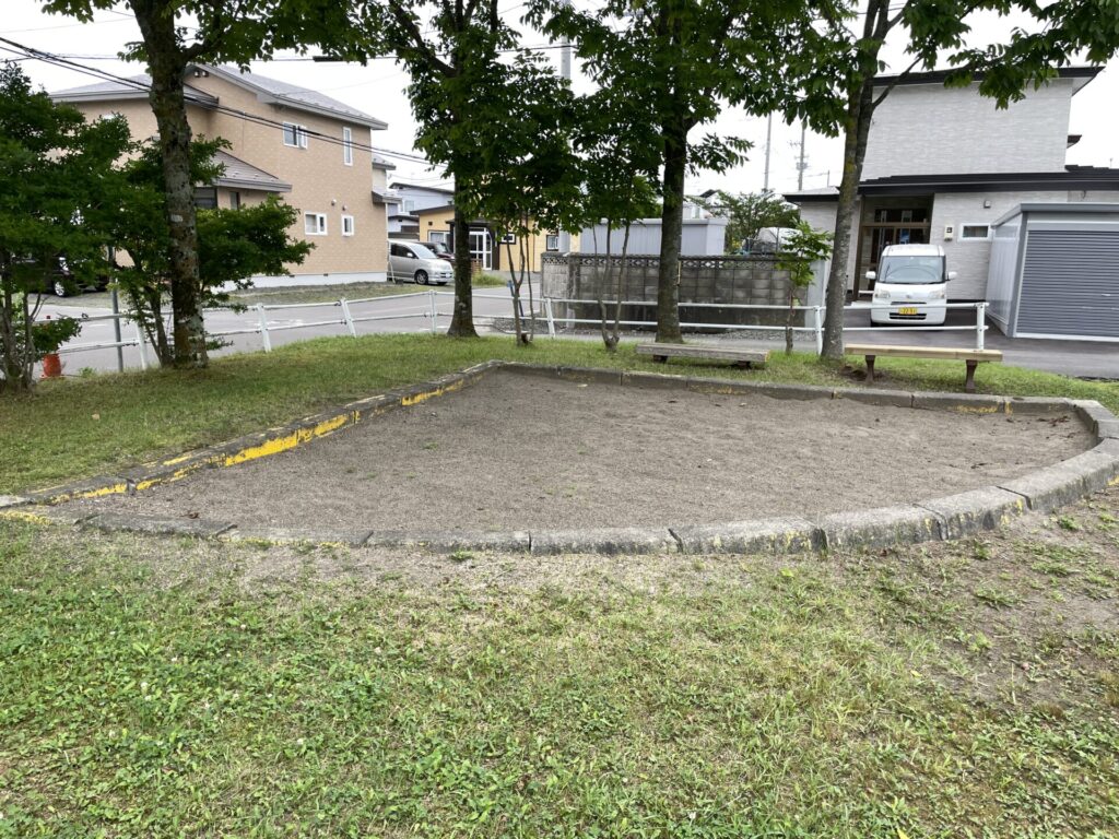 昭和みどり公園砂場