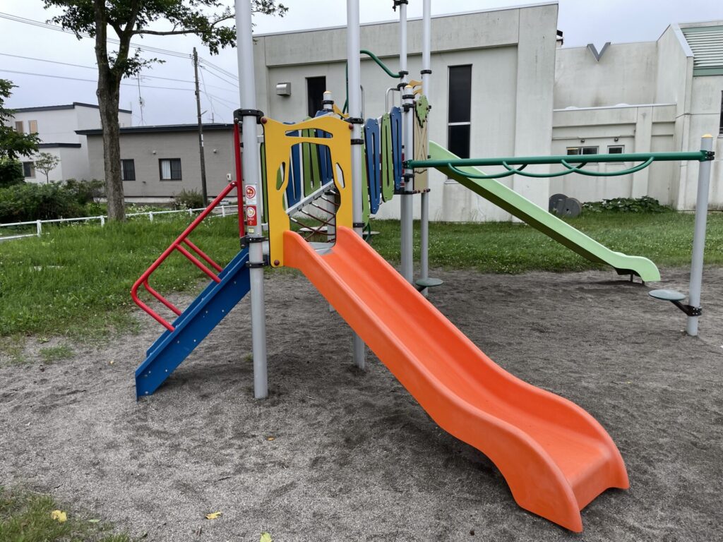 鳥取1号・昭和南公園メイン遊具