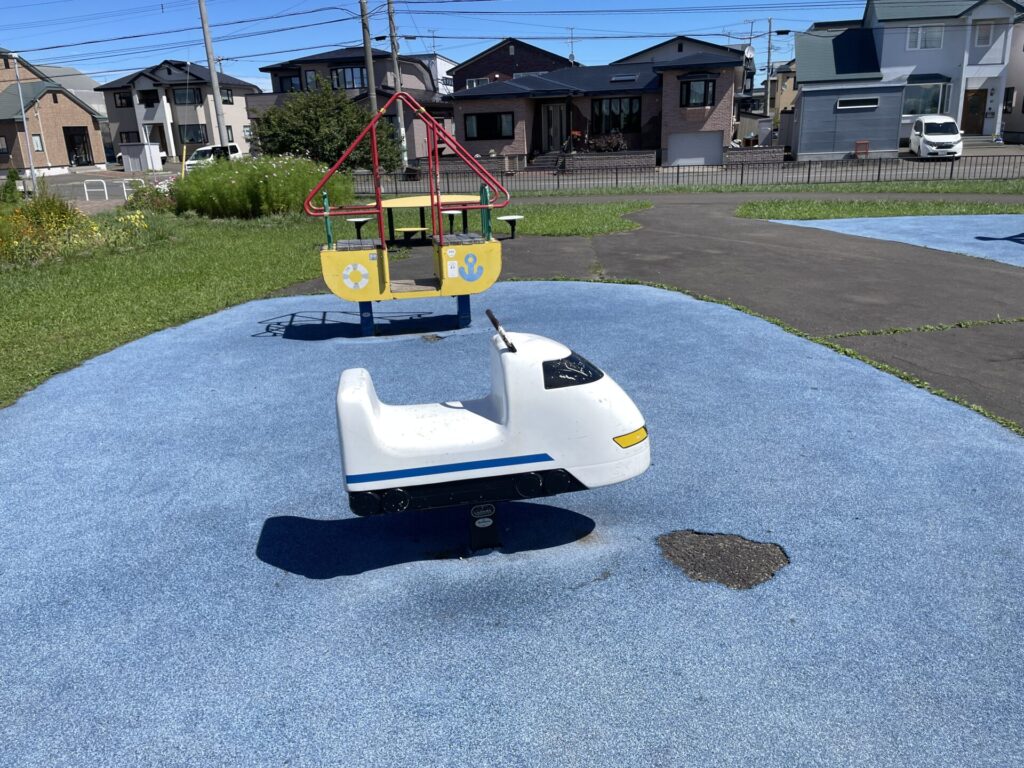 文苑南公園スイング遊具