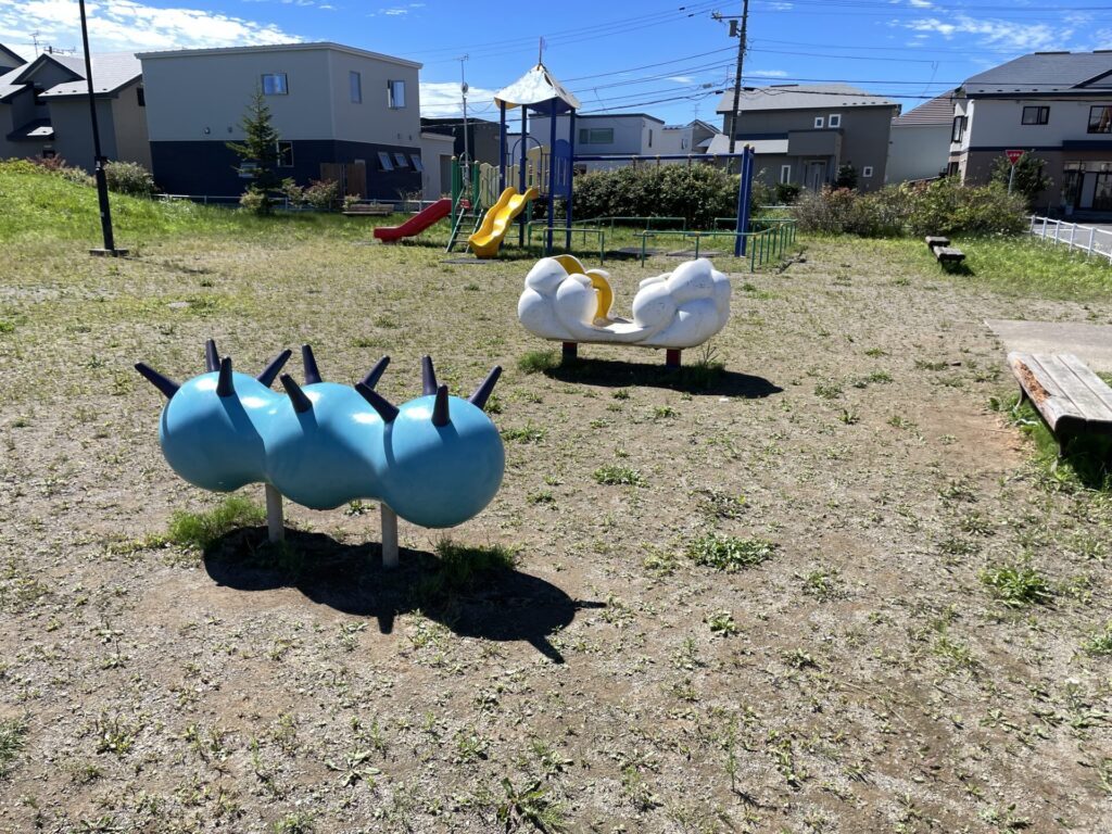 ひだまり公園スイング遊具