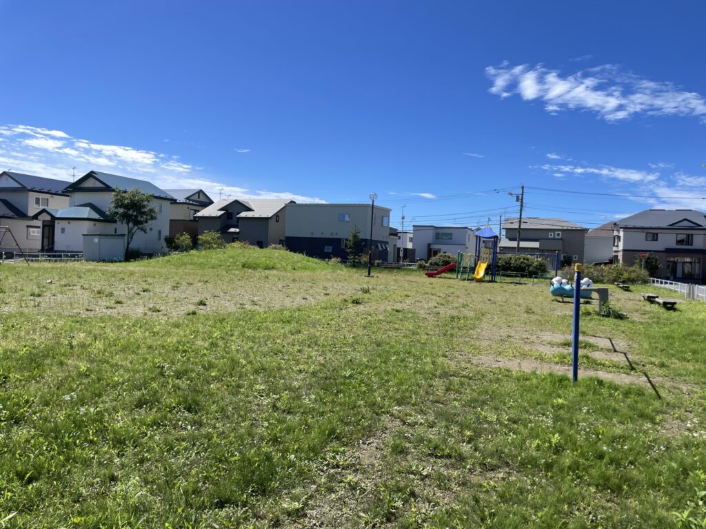 ひだまり公園広場