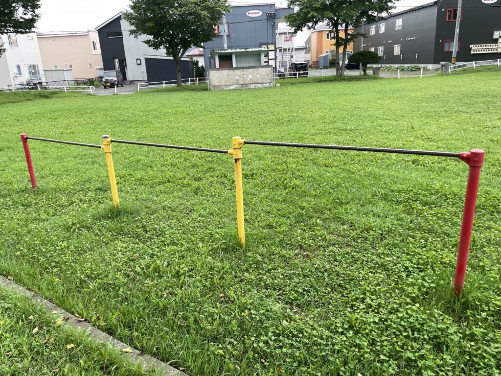 鳥取11号公園鉄棒