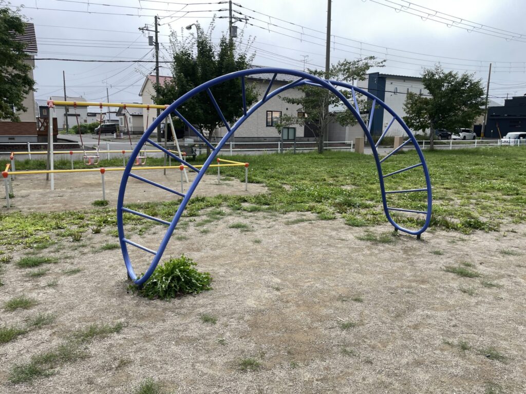 鶴野スマイル公園遊具