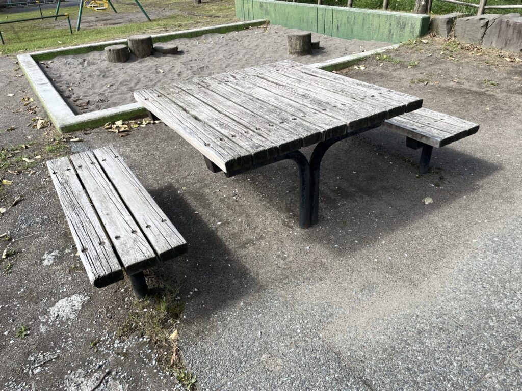 げんき公園（芦野2号公園）休憩所