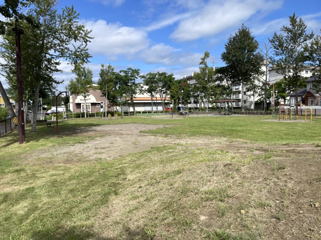 げんき公園（芦野2号公園）広場