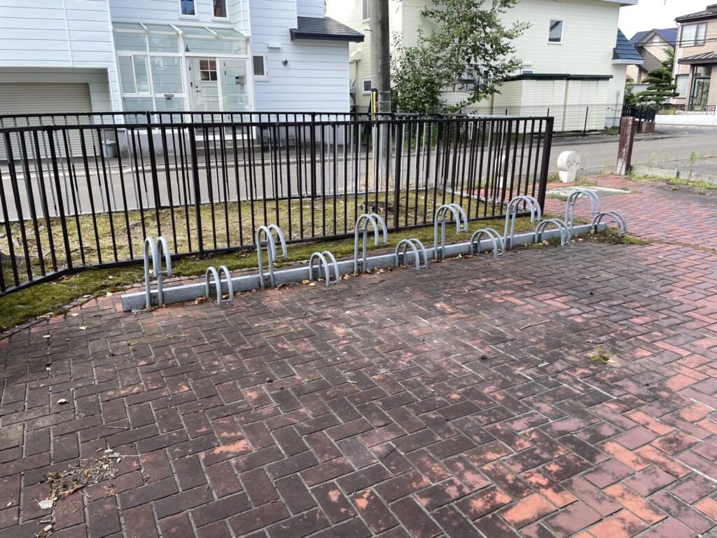 ふれあい公園駐輪場