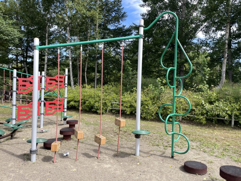 ふれあい公園アスレチックコーナー