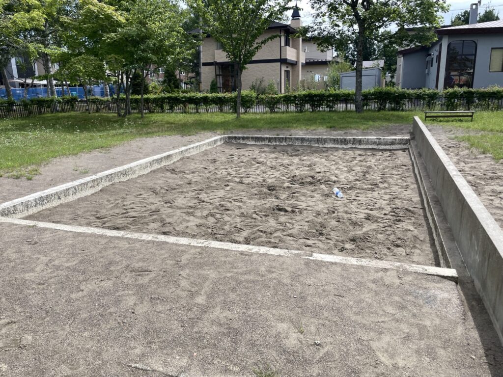 もみじ公園砂場