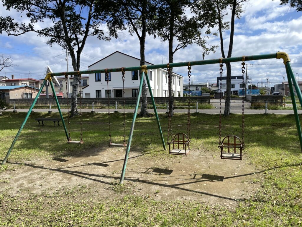 中島公園ブランコ