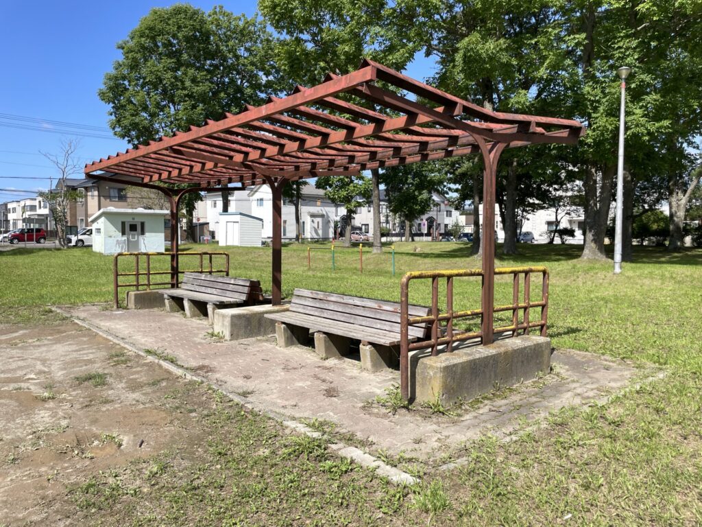 中島公園休憩所