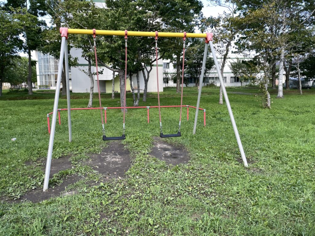 光陽公園ブランコ