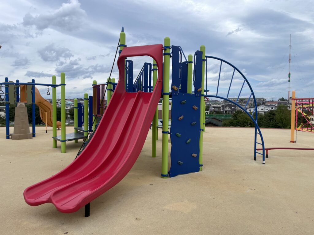 緑ヶ丘公園メイン遊具