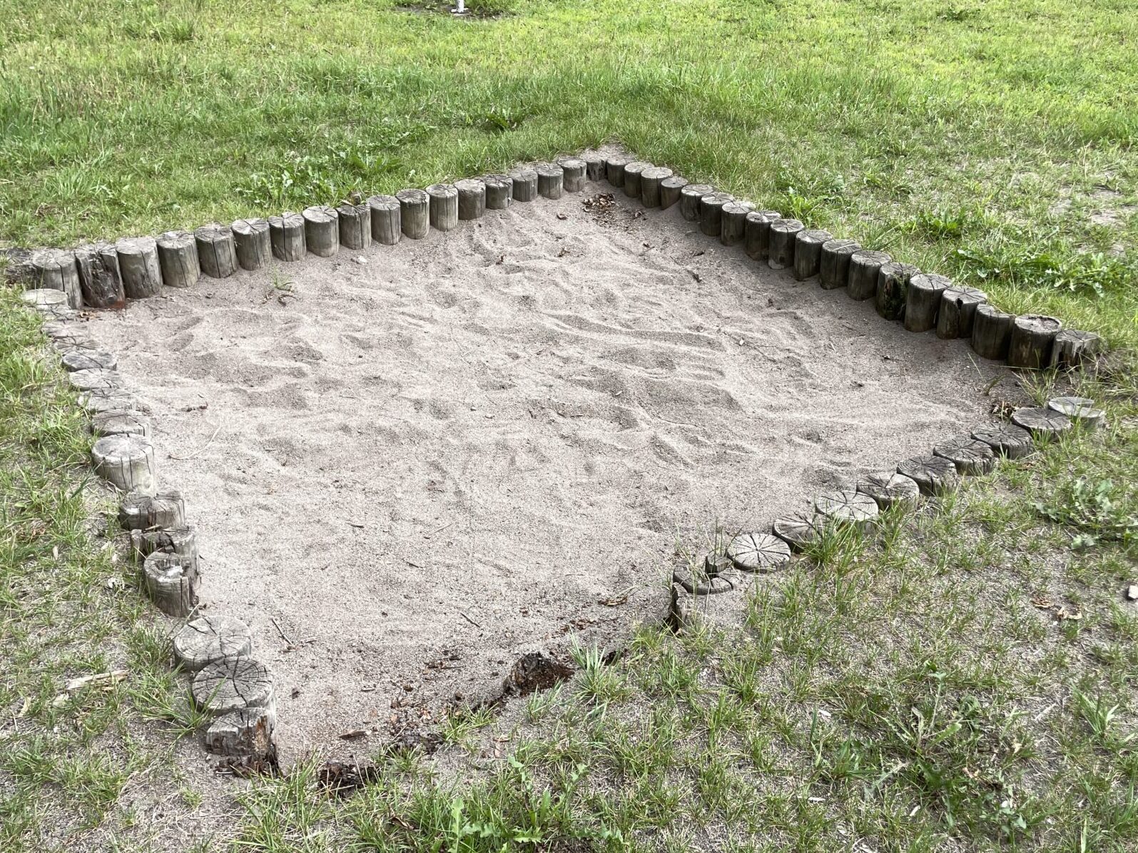 星が裏1号公園砂場