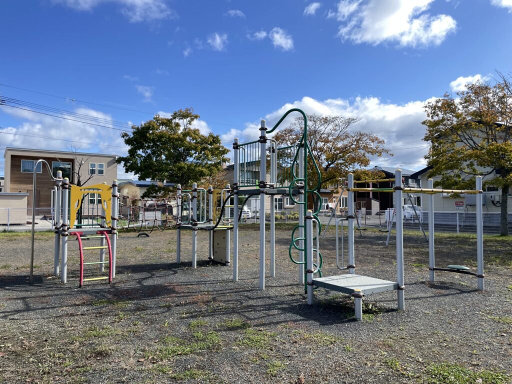 曙公園ストレッチ遊具