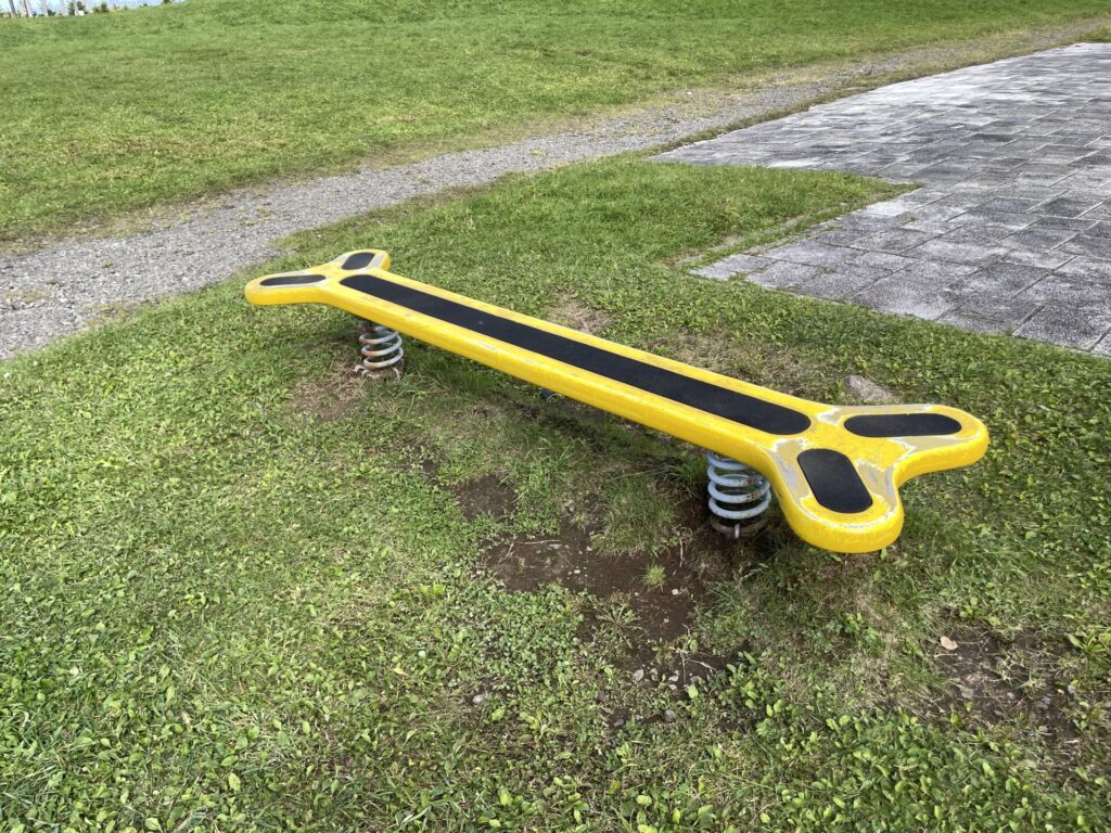 釧路町運動公園スプリング遊具